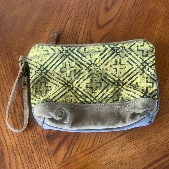 SALE NWOT “Myra Bag” Clutch/Cosmetic Bag 9”x 7” Canvas/Upholstery Recycled FIRM - Picture 1 of 14